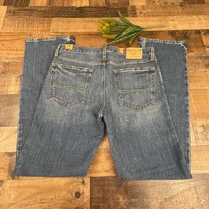 NWT Hollister Medium Wash Classic Straight Leg Jeans